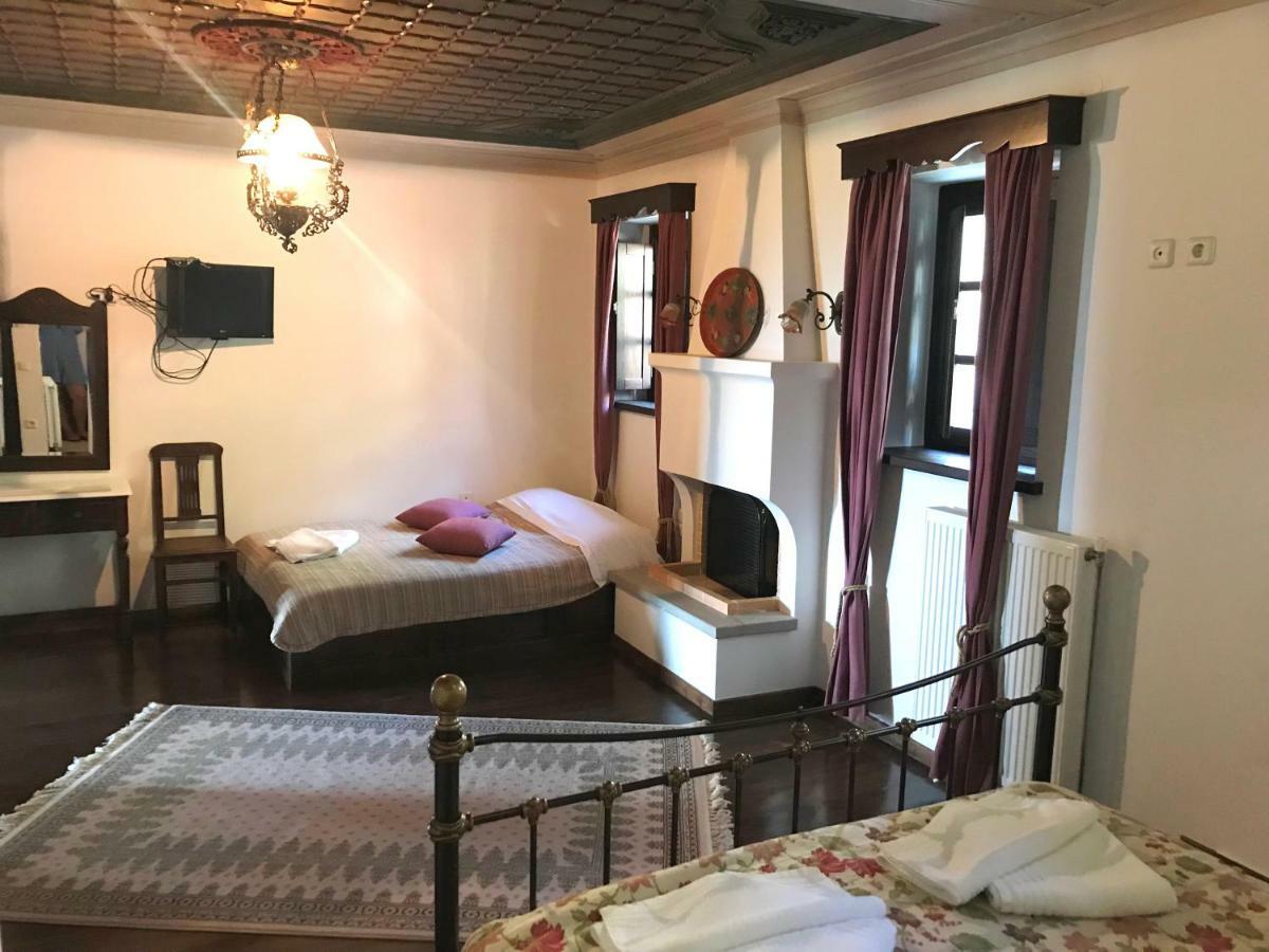 Mousafir Ontas Kapesovo Luaran gambar